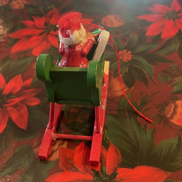 Vintage wooden Santa Clause on the sleigh ornament - Picture 3 of 4